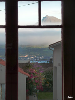 Blick von der Casa de Chá in Horta auf Pico